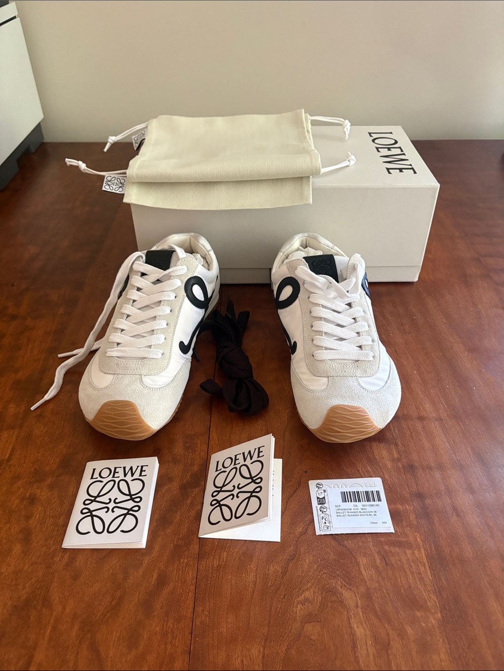 Loewe Ballet Runner
